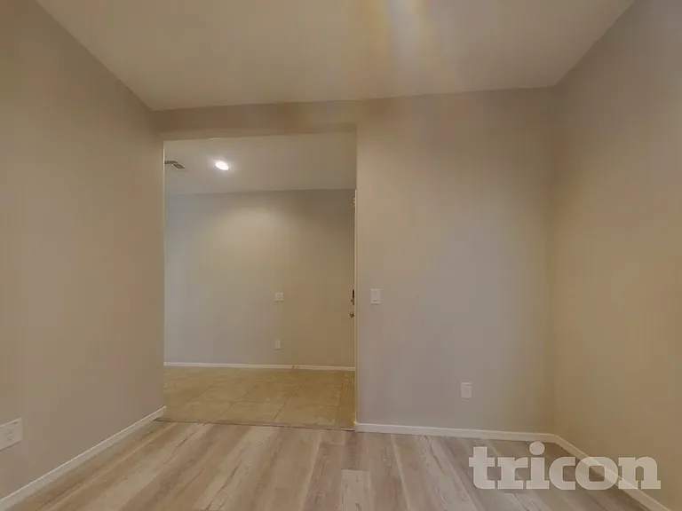 31062 W Mulberry Dr — Photo 6