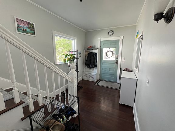 4th image of 150 Grant St #1