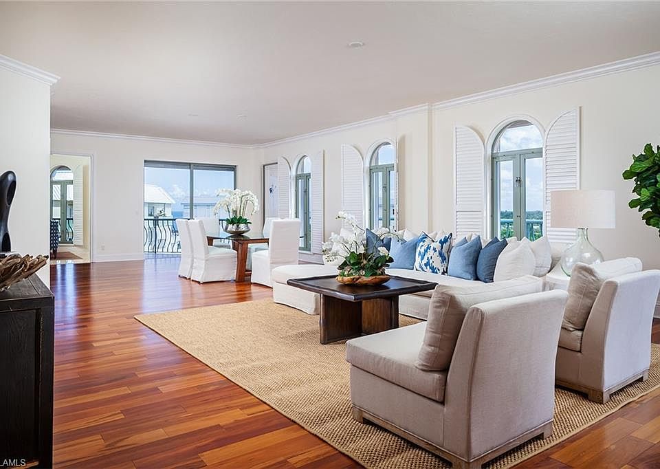 1st image of 1221 Gulf Shore Blvd N APT 901