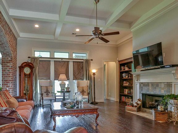 3rd image of 216 Ardenwood Dr