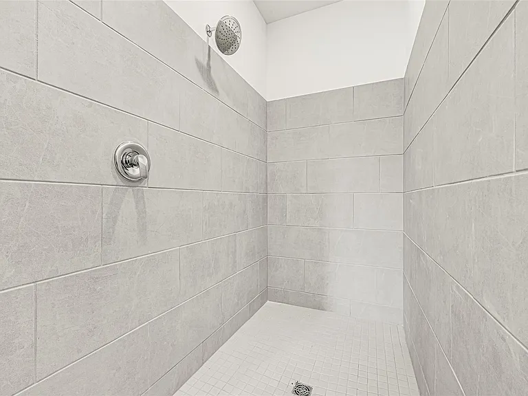 1763 Primrose Pointe Dr — Photo 15