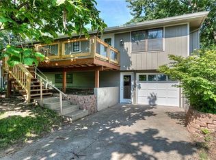 206 N Titus Ave, Excelsior Springs, MO 64024