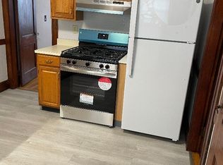 3 Town Hill St, Quincy, MA 02169