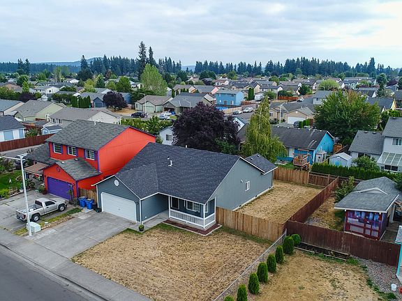 2nd image of 15413 NE 91st St