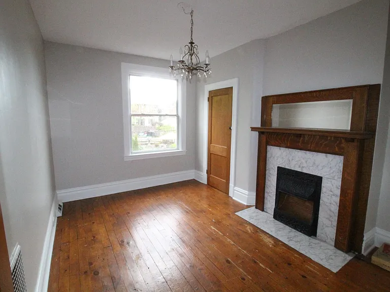 616 S Lang Ave #2 — Photo 5