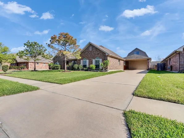 6827 Davy Crockett Dr, Manvel, TX 77578