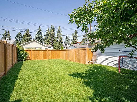 4th image of 14616 88th Ave NW