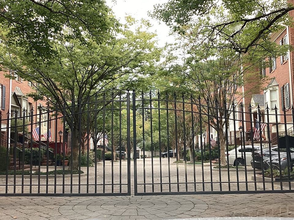 1st image of 3685 Peachtree Rd NE APT 16