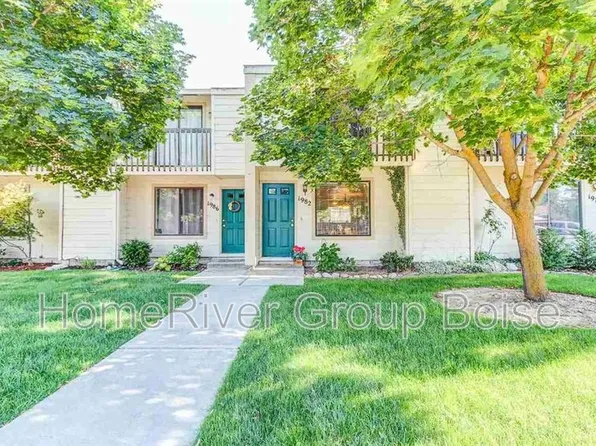 1982 E Old Saybrook Ln, Boise, ID 83706