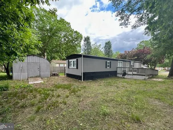 28 Dogwood Ln, Elmer, NJ 08318