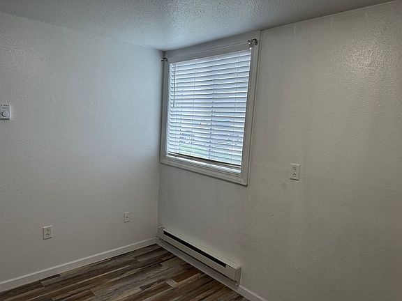 4th image of 221 8th Ave SE #5