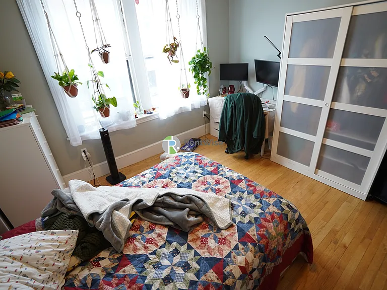 10 Foster St #2 — Photo 10