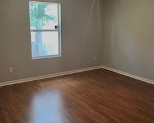 2nd image of 8419 India Ave