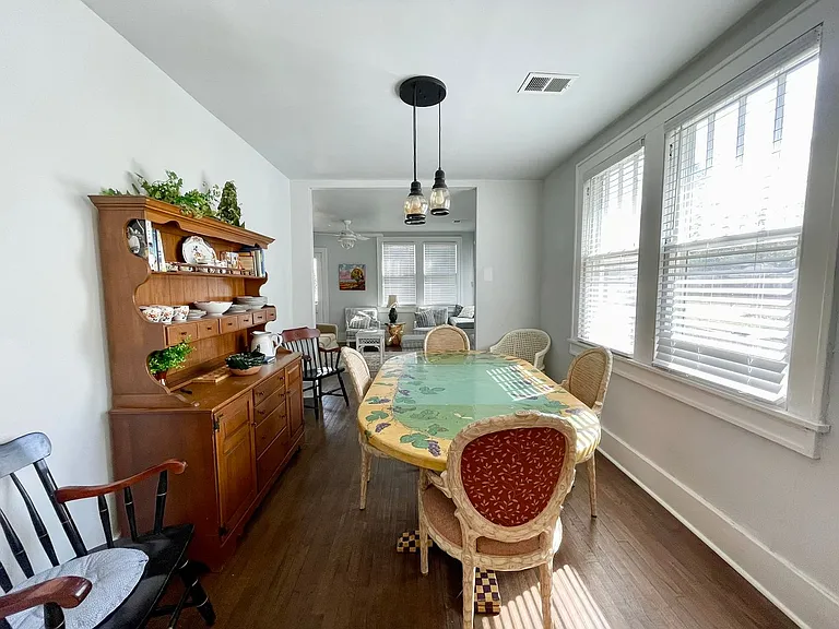 611 Howard St — Photo 3