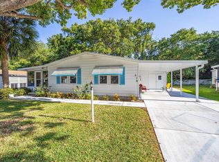516 Saint Andrews Blvd, Lady Lake, FL 32159
