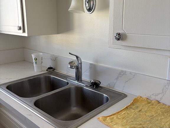 2nd image of 4011 Florida St #7