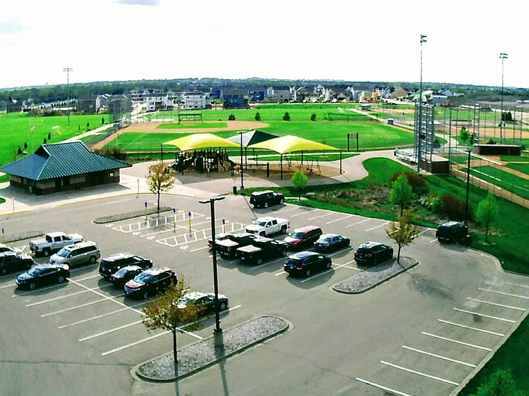 Quarry Point Park parking