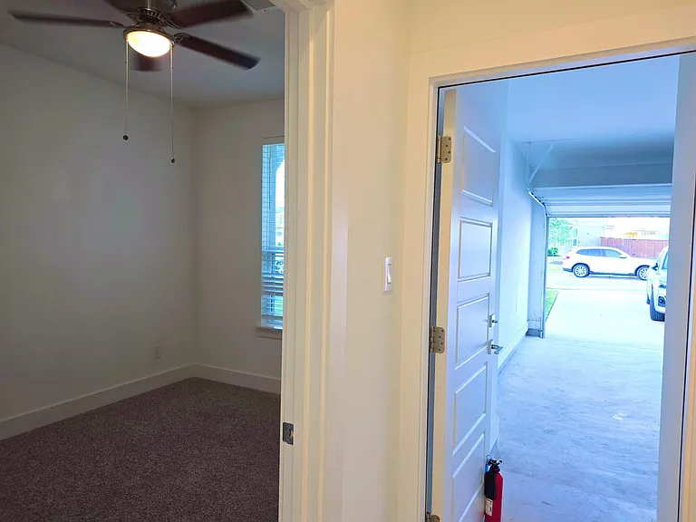 150 Elisha Dr — Photo 14