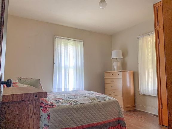 5th image of 2029 Lincoln Ave