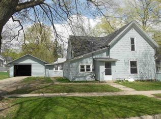 117 S Smith St, Greenville, MI 48838