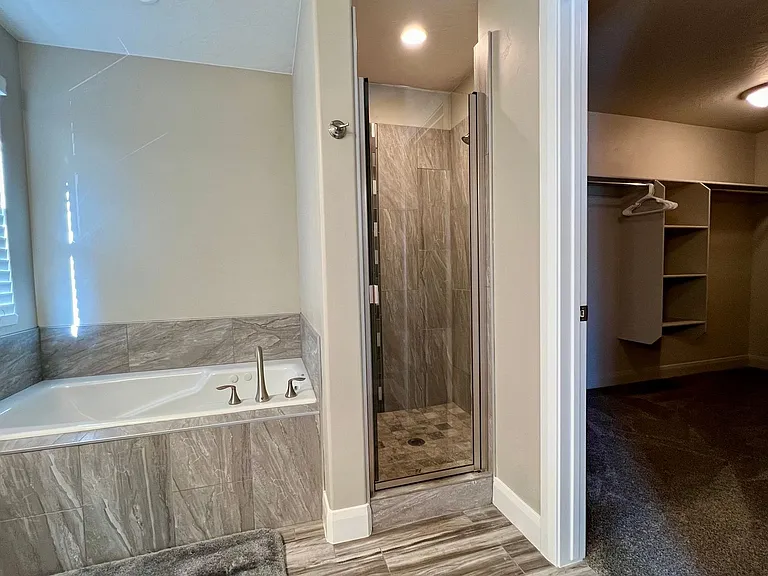 2520 Blackhawk Dr #30 — Photo 29