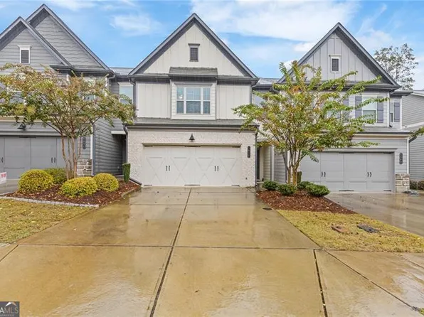 5639 Parkview Ln, Flowery Branch, GA 30542