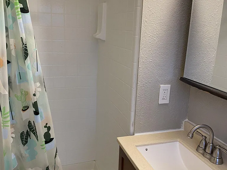 4241 Stanley Ave — Photo 16