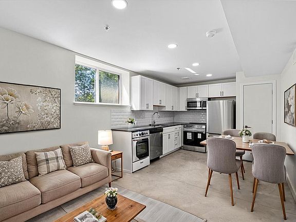 4th image of 4735 Rohns St #2A