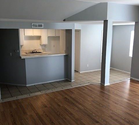 4th image of 1739 East Broadway