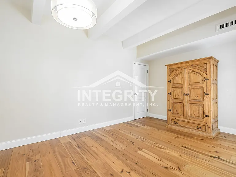 1365 Columbine St #102 — Photo 19