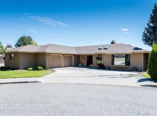 3207 S Johnson Pl, Kennewick, WA 99337
