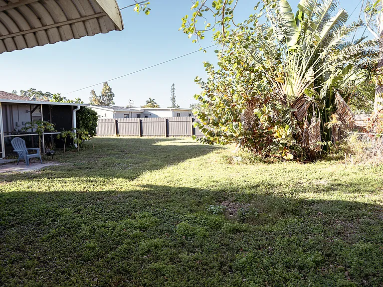 6671 Fiesta Way — Photo 10