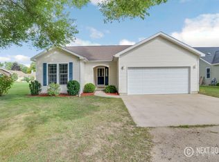 338 S Maple St, Newaygo, MI 49337