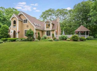 1460 Old Smithfield Rd, North Smithfield, RI 02896