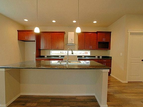 5th image of 5105 Evan Ct SE