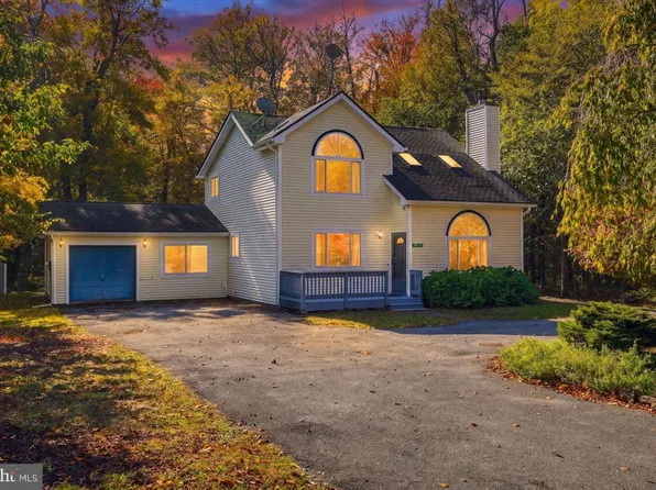 1016 Kilmer Rd, Tobyhanna, PA 18466