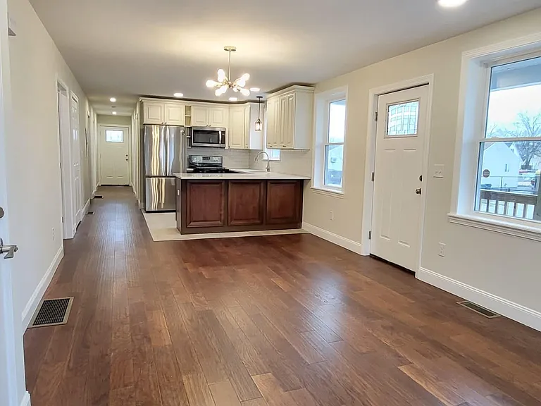 26 Taylor St — Photo 1