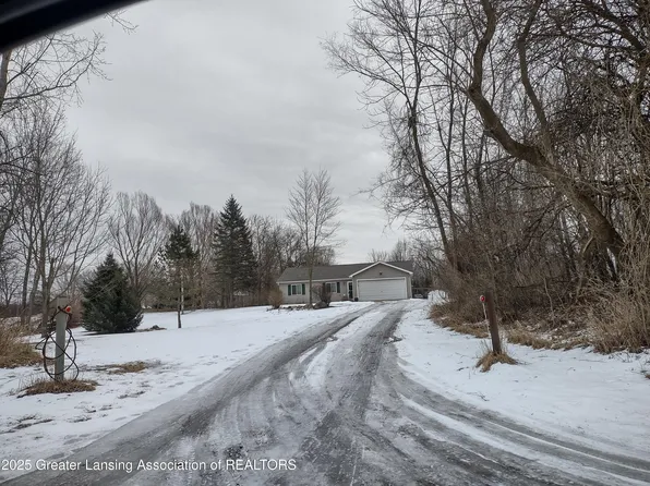 7898 E Five Point Hwy, Eaton Rapids, MI 48827