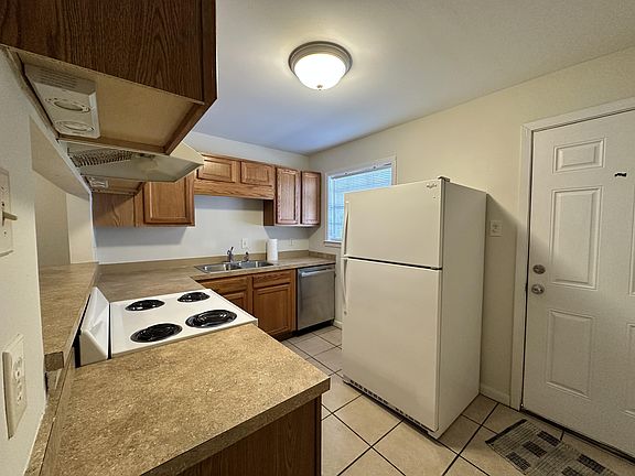 Kitchen with pass through