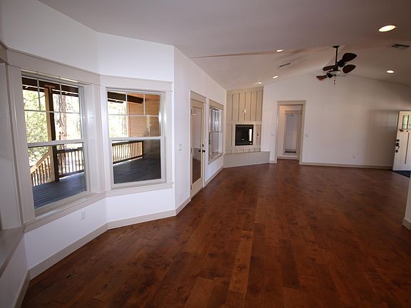 4th image of 5013 Silver Mountain Dr