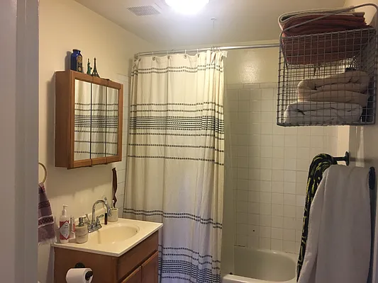 Rented by R New York | media 36