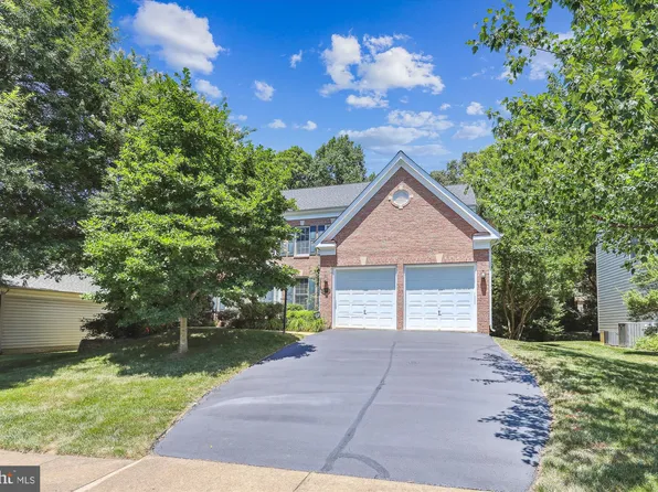 10204 Glen Chase Ct, Fairfax, VA 22032