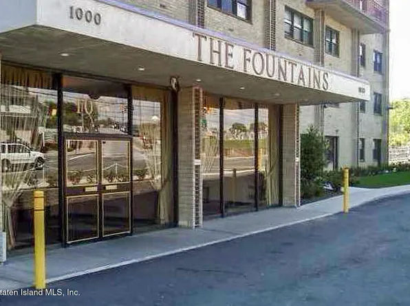 1000 Clove Rd APT Llc, Staten Island, NY 10301
