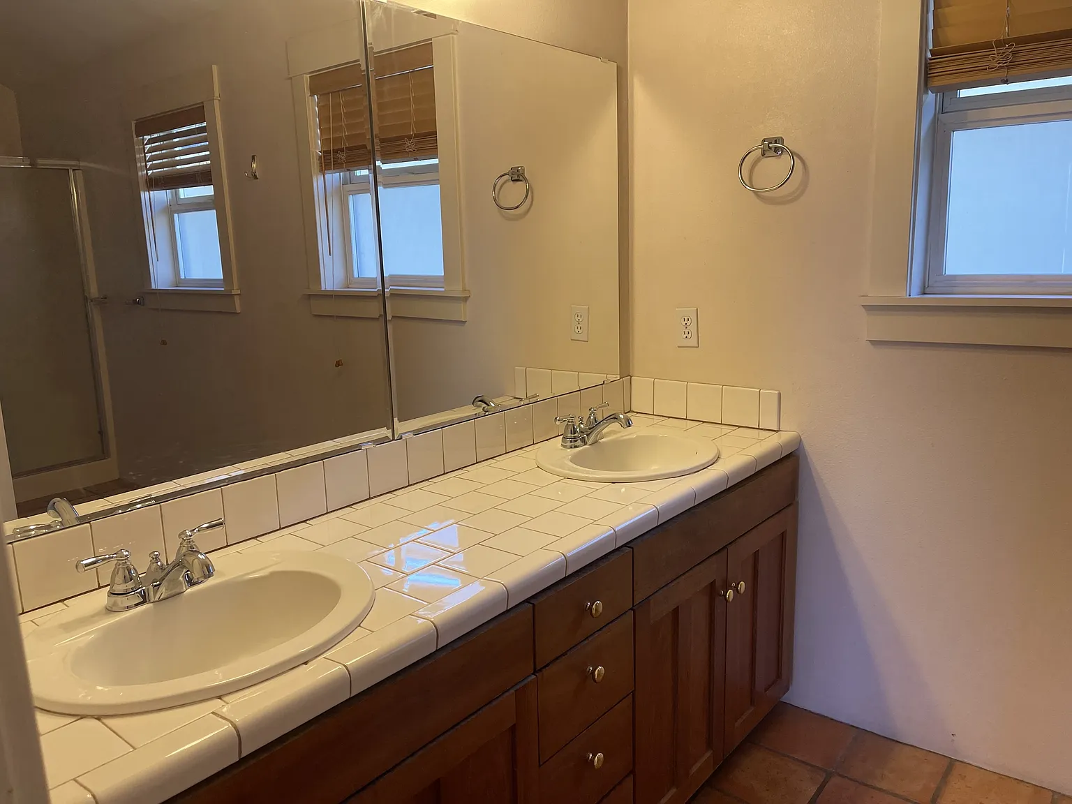 1120 Tolman Creek Road - SF — Photo 3