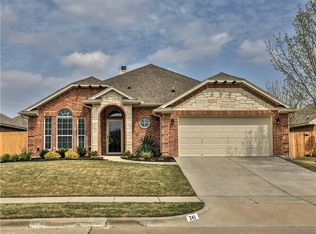 241 Lottie Ln, Saginaw, TX 76179