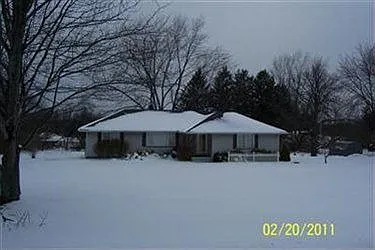 710 Niles Cortland Rd SE photo 1