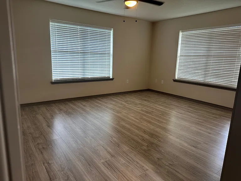 209 Cherry St — Photo 6