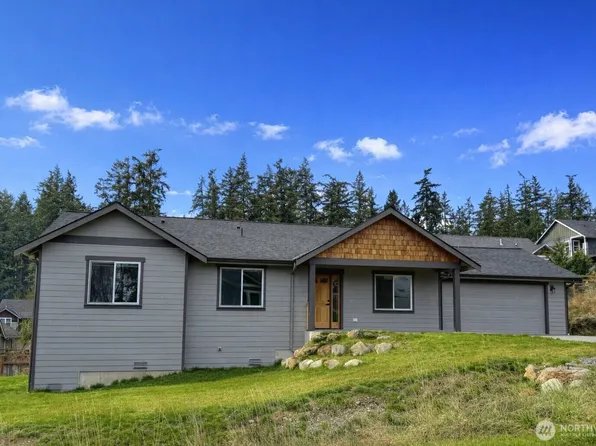 4817 Lawrence Avenue, Freeland, WA 98249