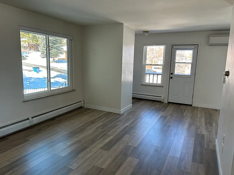 1120 S Arbutus St — Photo 5