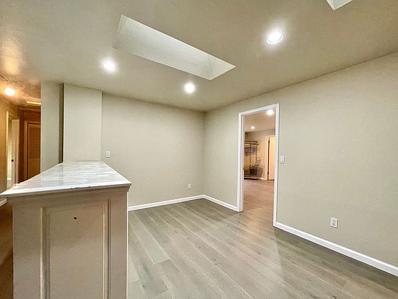 4th image of 3023 NE 192nd St